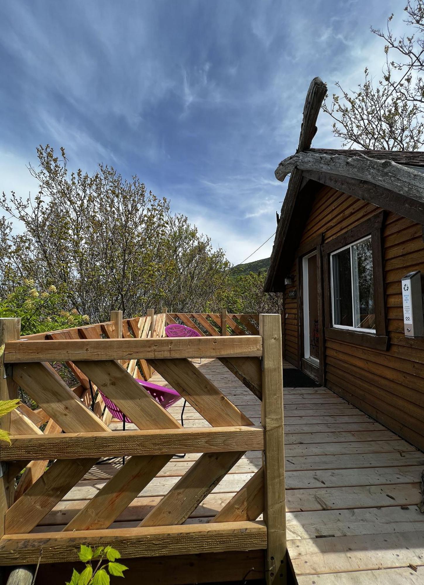 Auberge Festive Sea Shack Sainte Anne-des-Chênes المظهر الخارجي الصورة