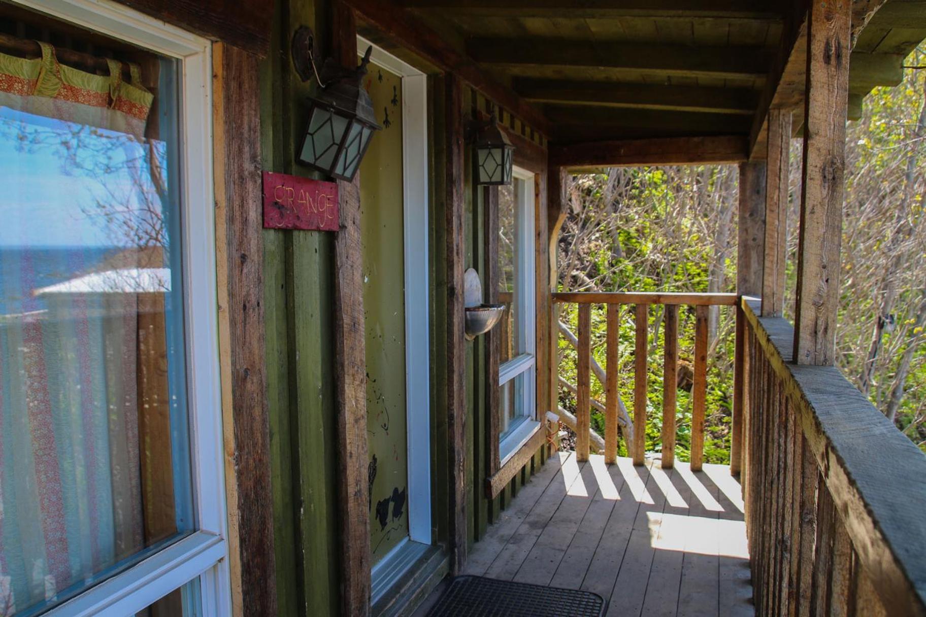 Auberge Festive Sea Shack Sainte Anne-des-Chênes المظهر الخارجي الصورة